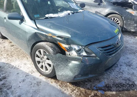 2008 Toyota Camry Xle z USA, uszkodzony, nr VIN 4T1BE46K38U789383